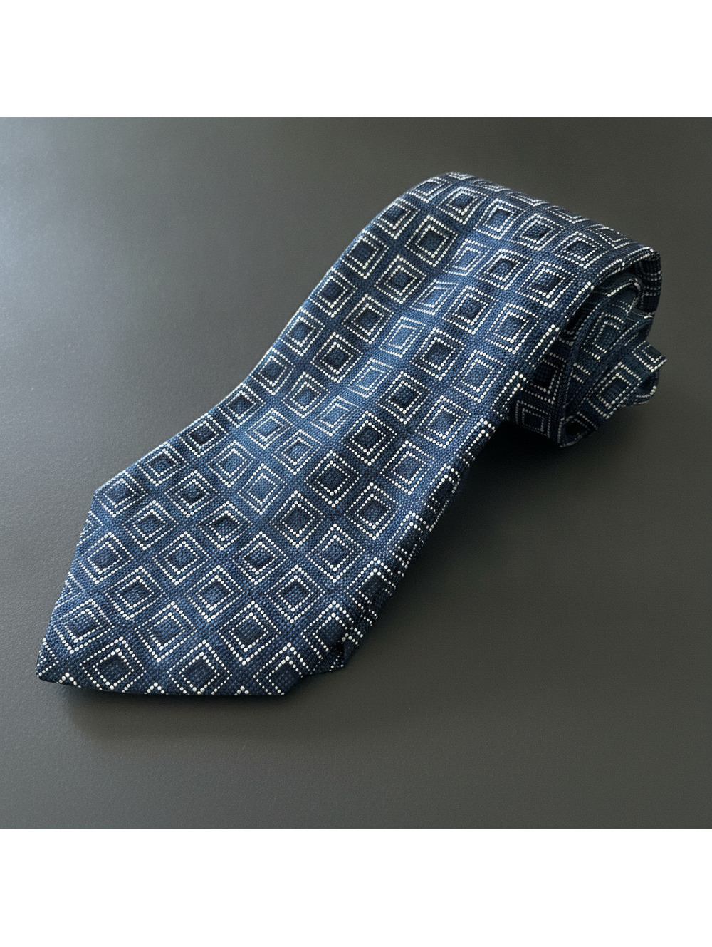 Talo di Mano by Tom James Silk Necktie Navy Geometric